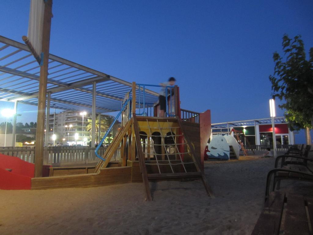 Apartamento Playa Dorada Apartment Segur de Calafell Ngoại thất bức ảnh